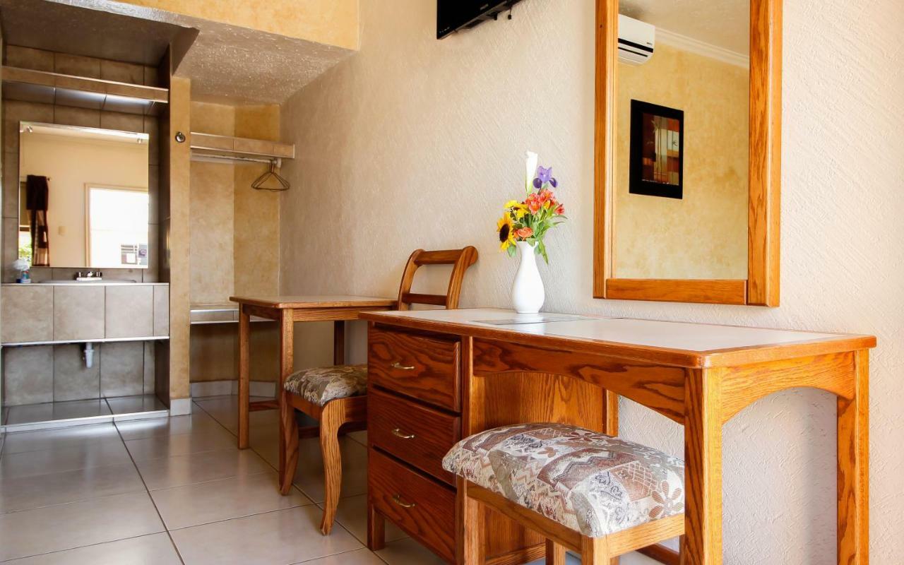 Hotel & Suites Marrod تشيهواهوا المظهر الخارجي الصورة