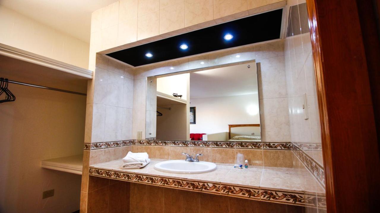 Hotel & Suites Marrod تشيهواهوا المظهر الخارجي الصورة